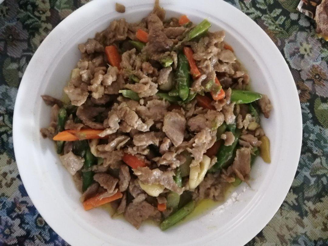 芦笋爆汁牛肉（视频教程）