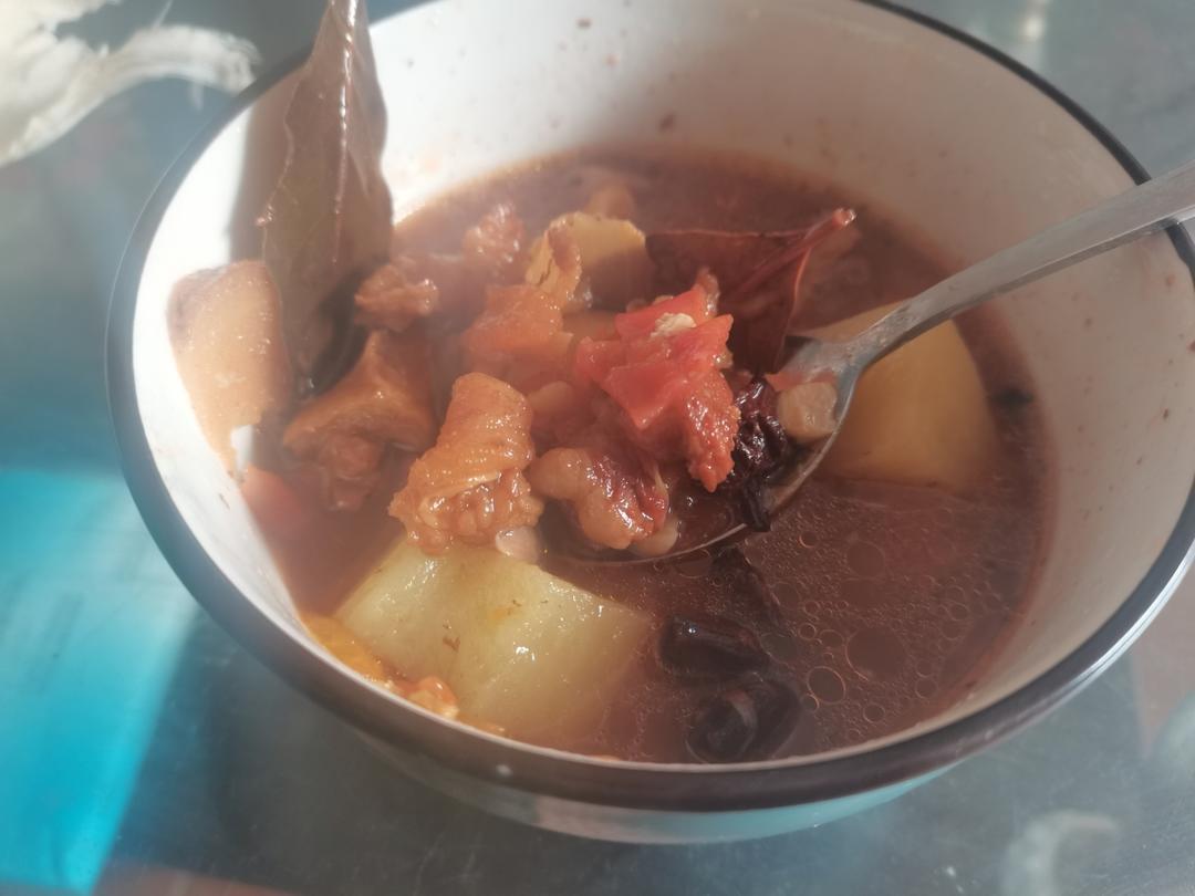 番茄土豆炖牛腩