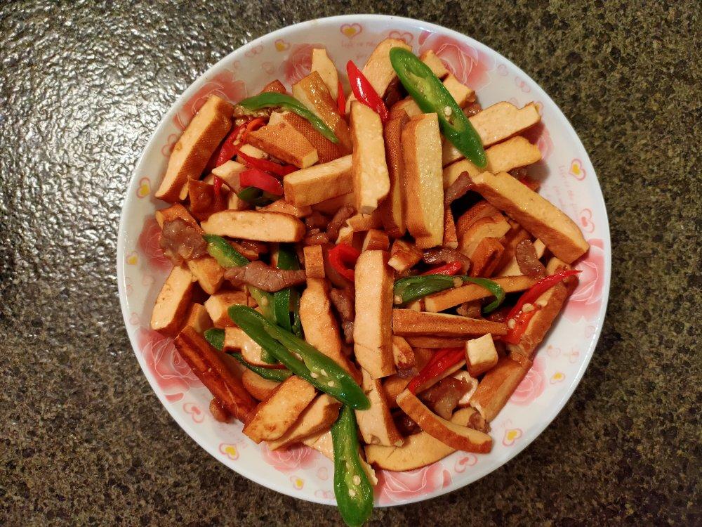 芹菜香干炒肉丝