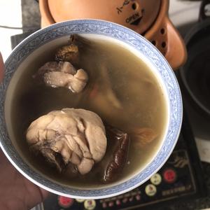 宿舍版姬松茸茶树菇鸡汤的做法 步骤7