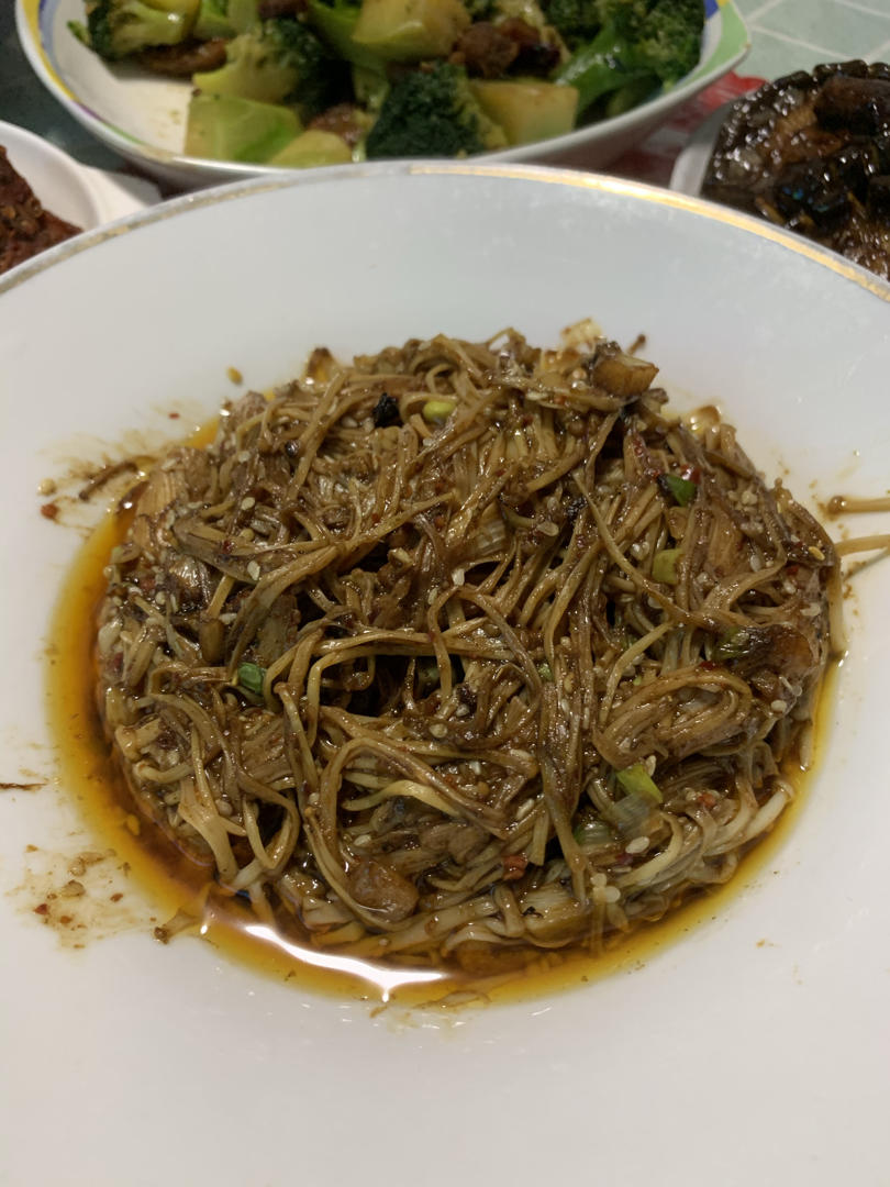 ㊙️比烧烤好吃💯倍👉孜然金针菇，香辣过瘾巨好吃‼️