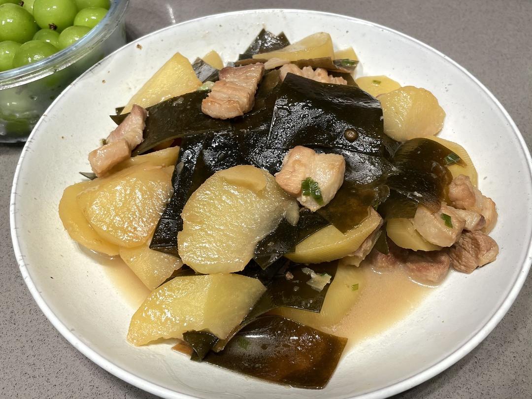海带土豆炖五花肉