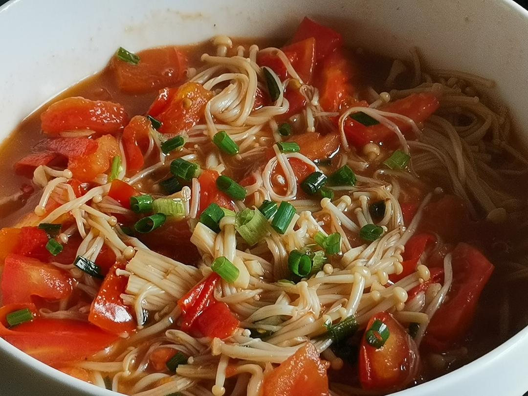 低脂低卡～营养又下饭的番茄金针菇