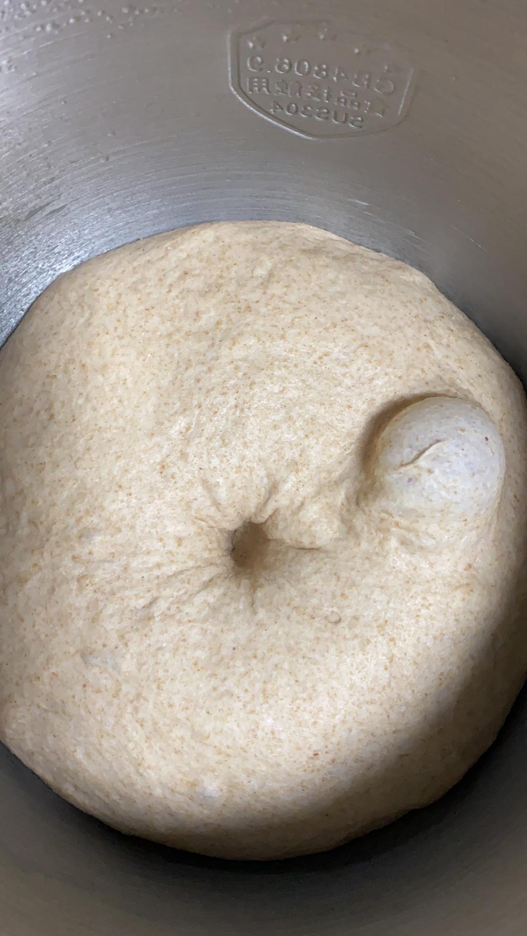 德国婆婆秘方·只多一料·香得上天的全麦核桃蔓越欧包