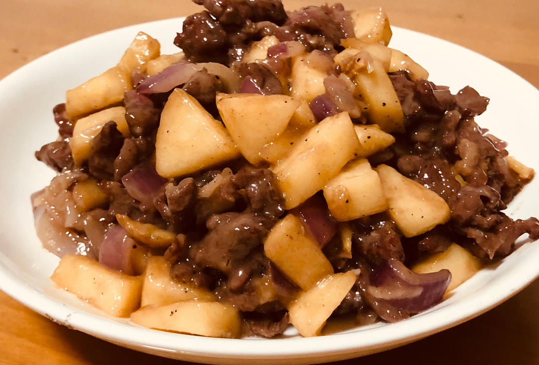 宁神安眠缓解疲劳益气养胃的苹果洋葱炒牛肉