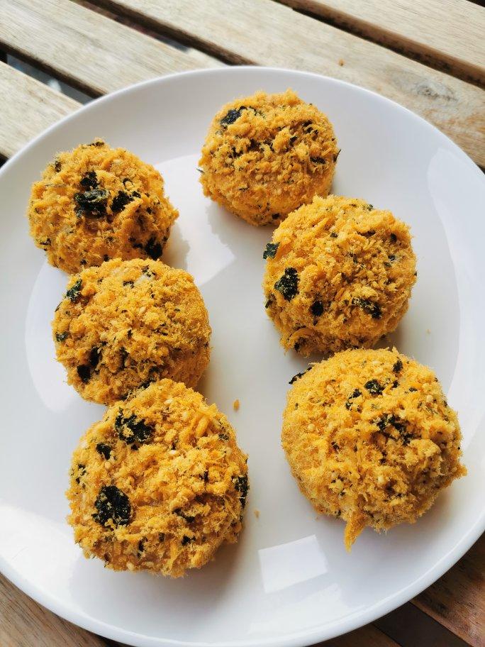 美味海苔肉松小贝