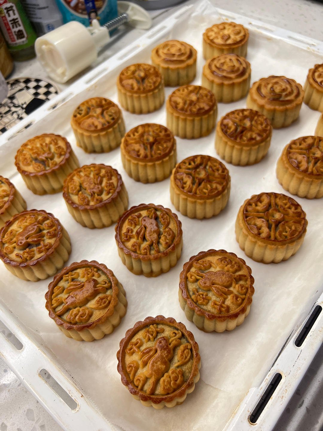 广式月饼—蛋黄莲蓉月饼