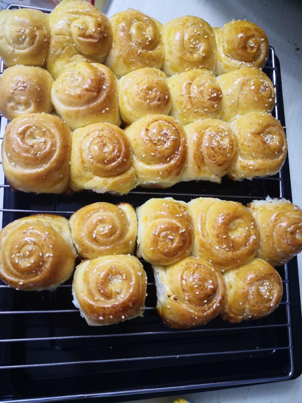 脆底蜂蜜小面包