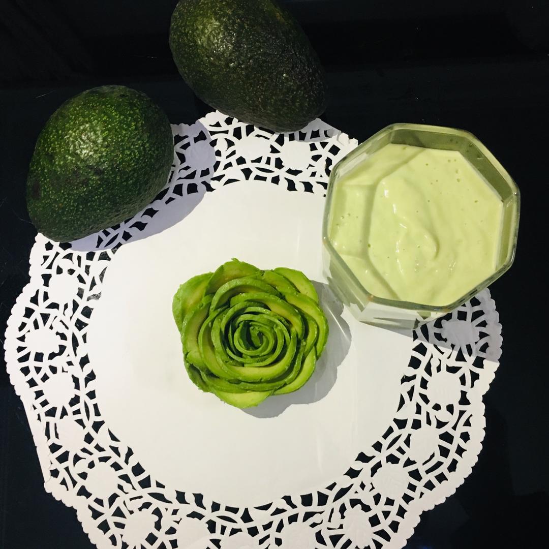 磊磊要吃做的牛油果花,高颜值哦