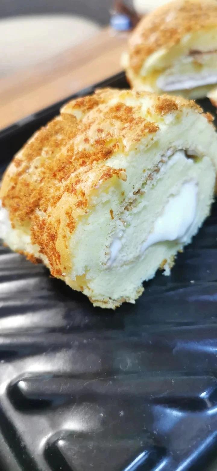 小美 肉松酸奶蛋糕卷