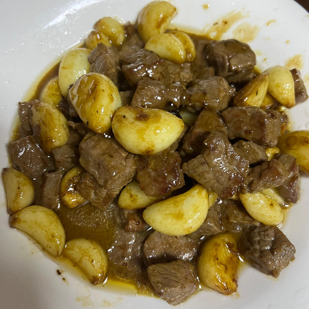 好吃到舔盘的蒜香黑椒牛肉粒