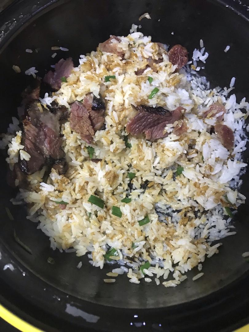 腊味煲仔饭，20分钟饭菜同出