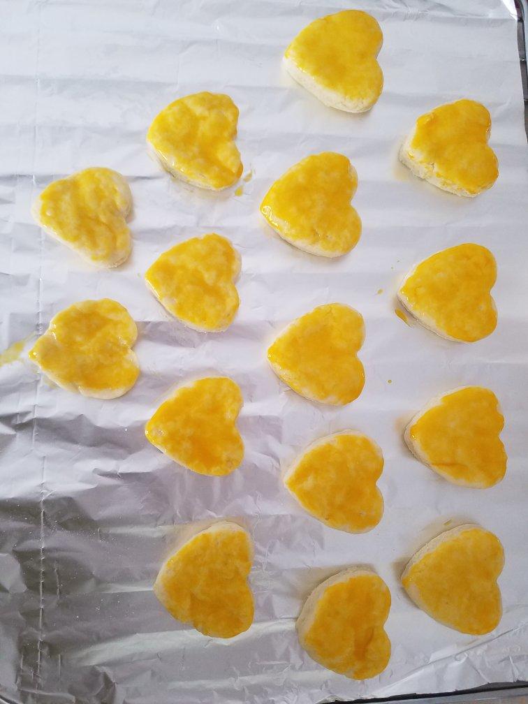 【视频】3分钟 奶油司康Scone(可能是世界上最快手的司康) 消耗淡奶油～