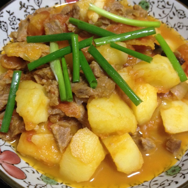 西红柿炖牛肉，酸酸的开胃菜
