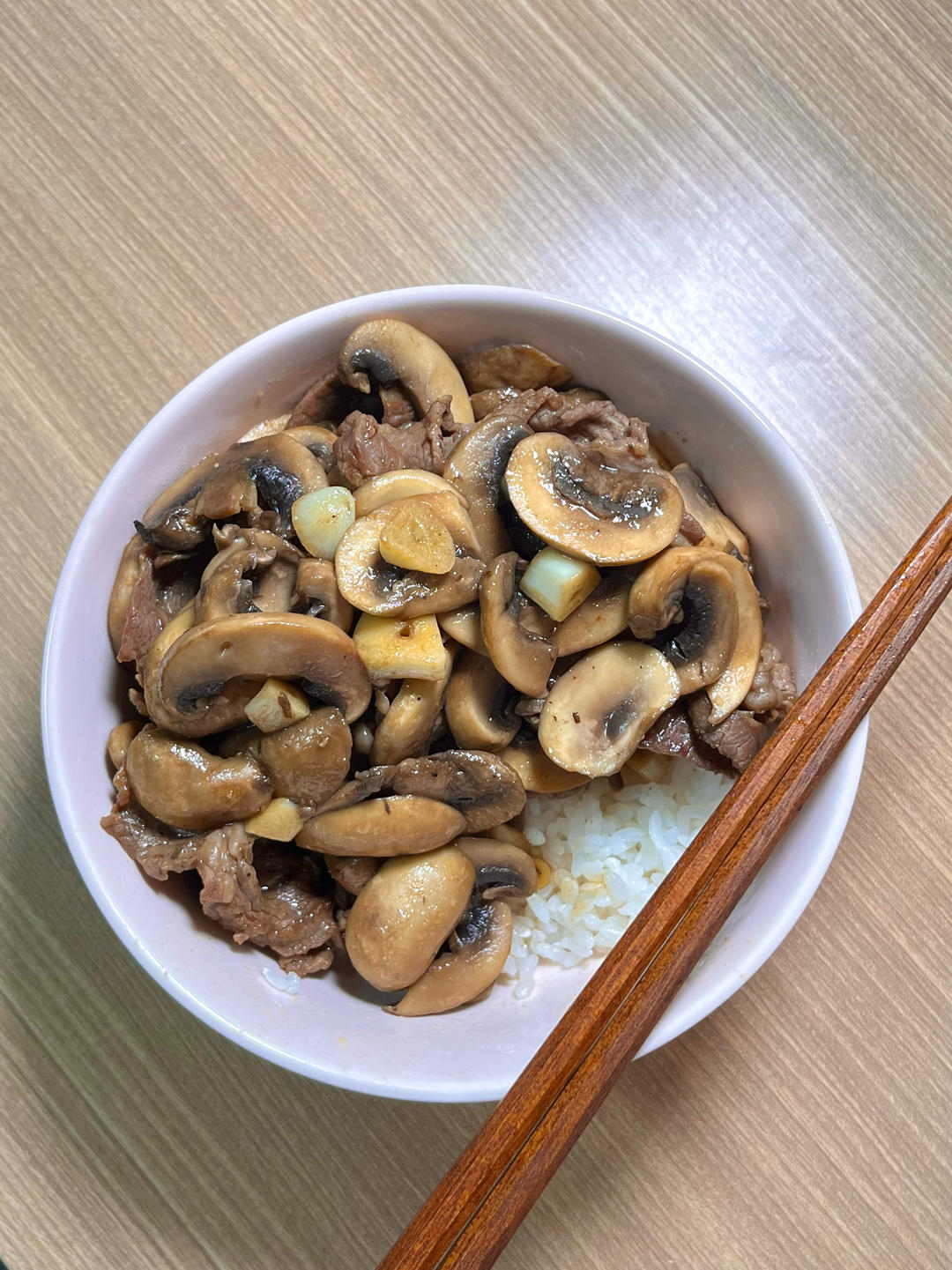 蒜香口菇牛肉粒