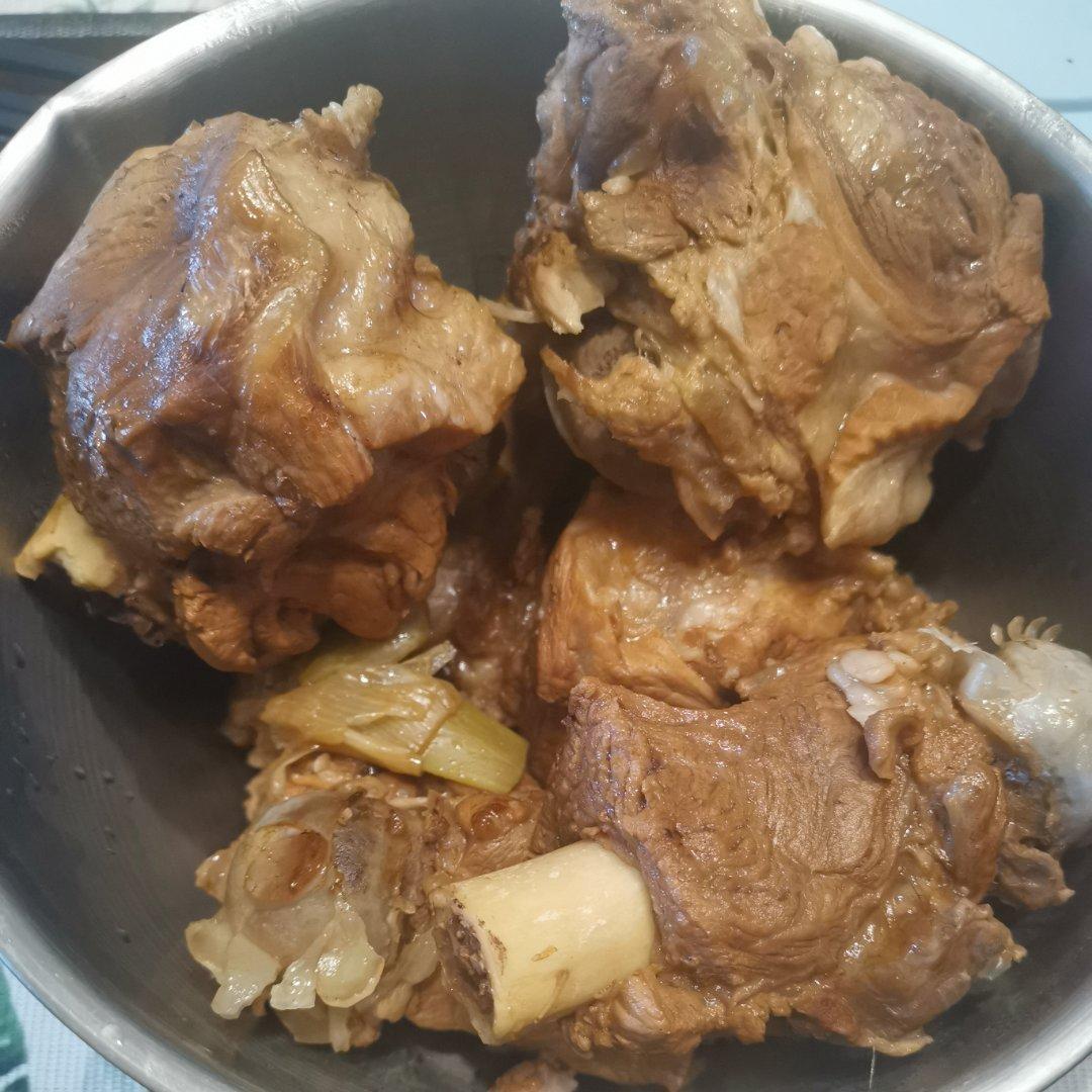 超级好吃的酱大棒骨