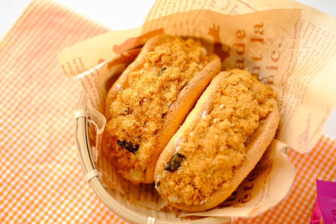 鸡蛋沙拉肉松抱抱大贝的做法