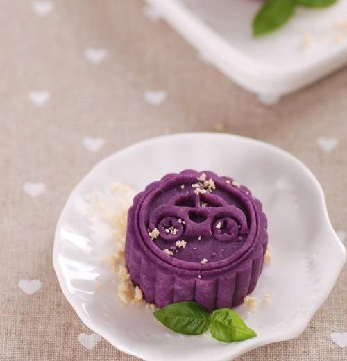 紫薯果仁月饼的做法