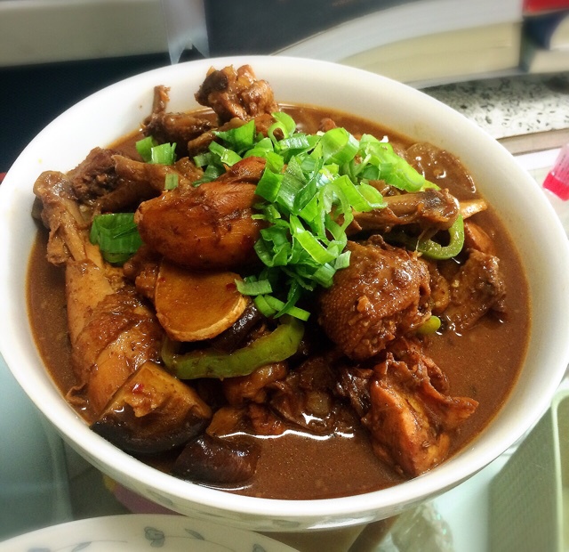 香浓红烧鸡肉