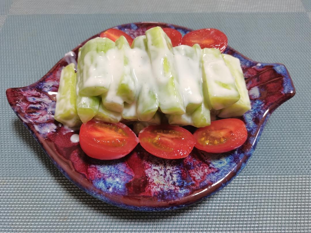 酸奶黄瓜的做法