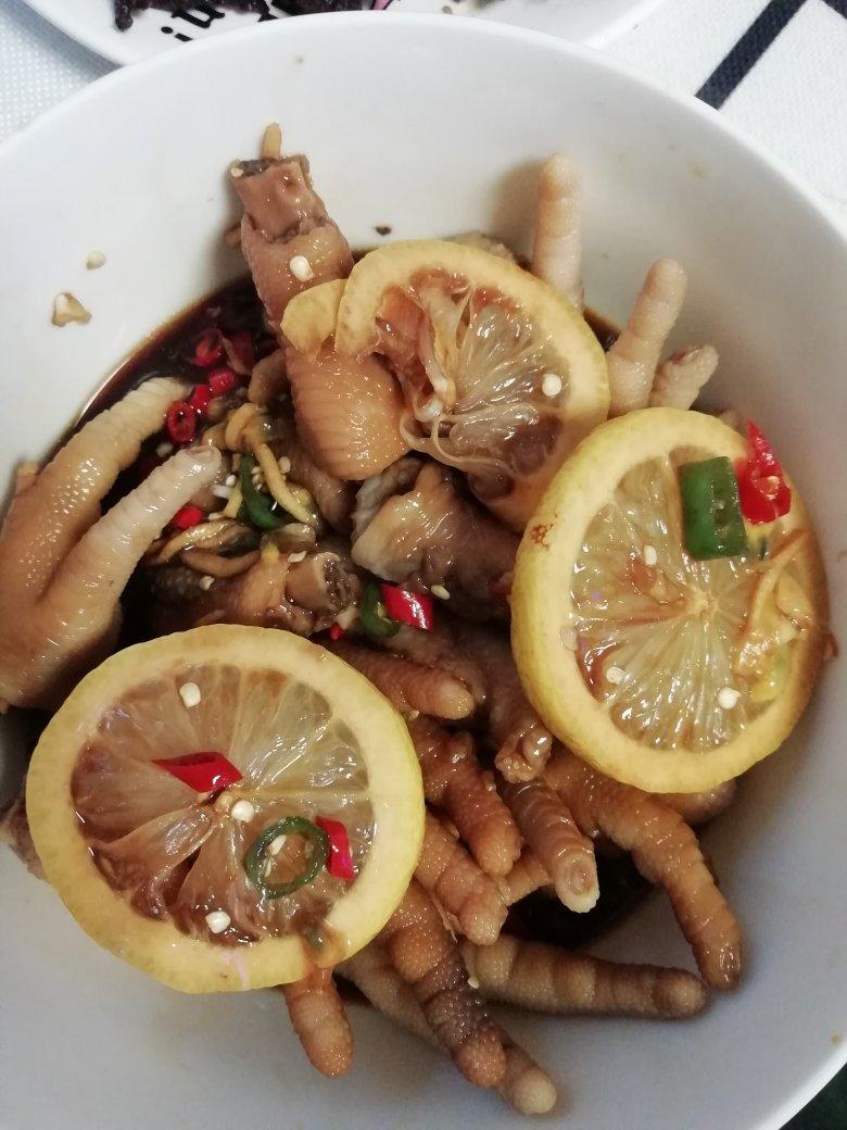 停不下来的秘制凉拌鸡爪