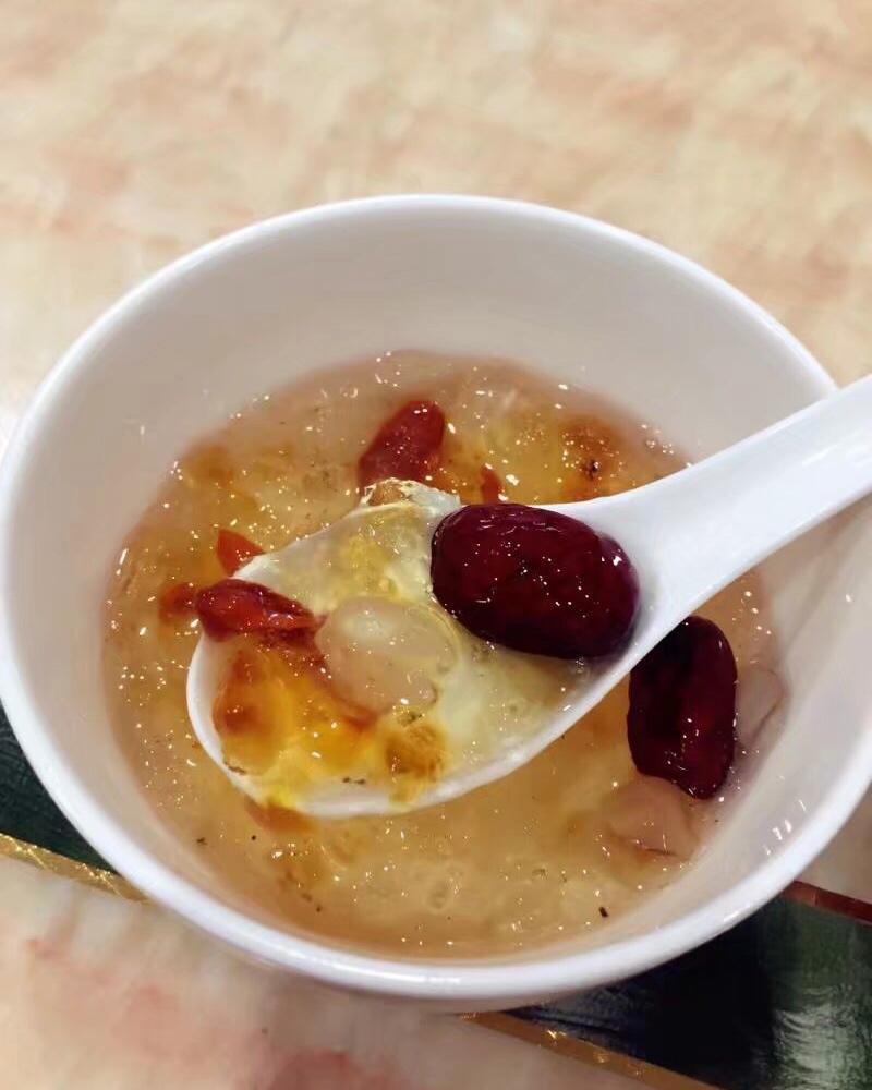 雪燕桃胶银耳羹