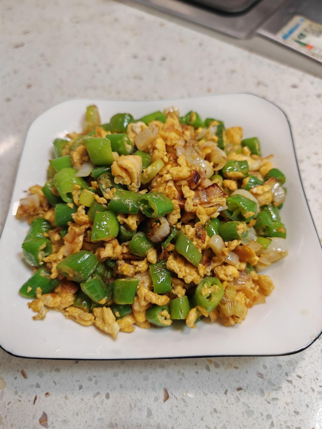 大葱辣椒炒鸡蛋