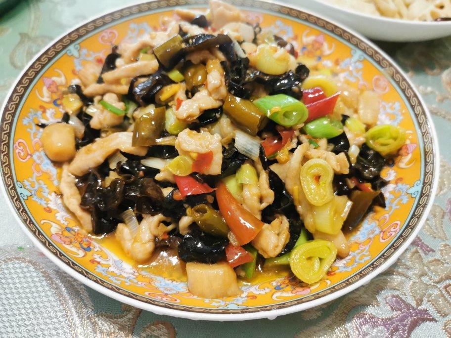 厨师长教你：“鱼香肉丝”的老式做法，味道很赞先收藏了