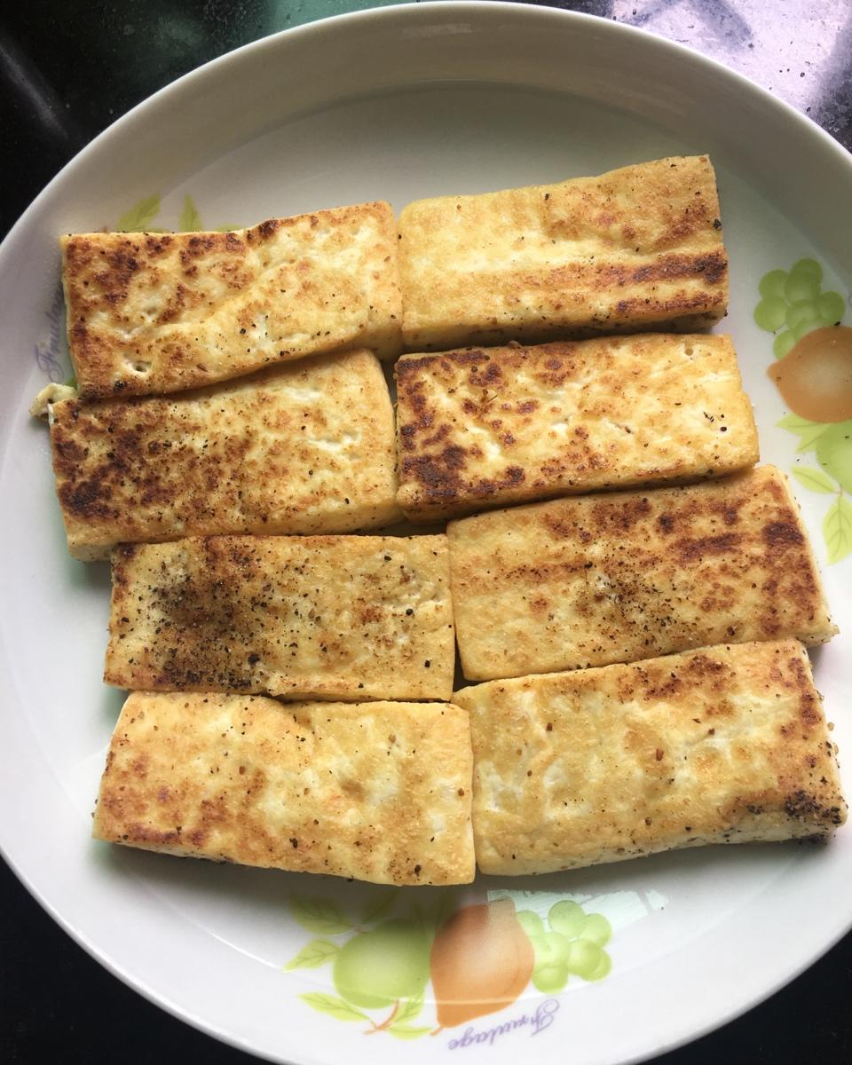 超走心的平底锅香煎豆腐（附视频）