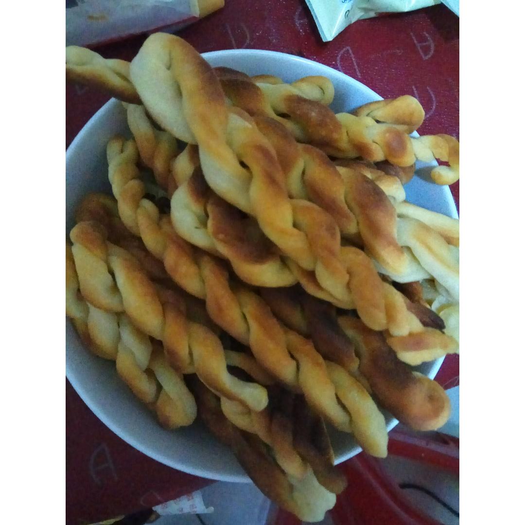 鸡蛋小麻花