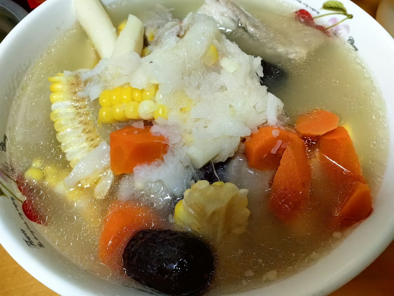 山药玉米排骨汤：电饭锅版的做法