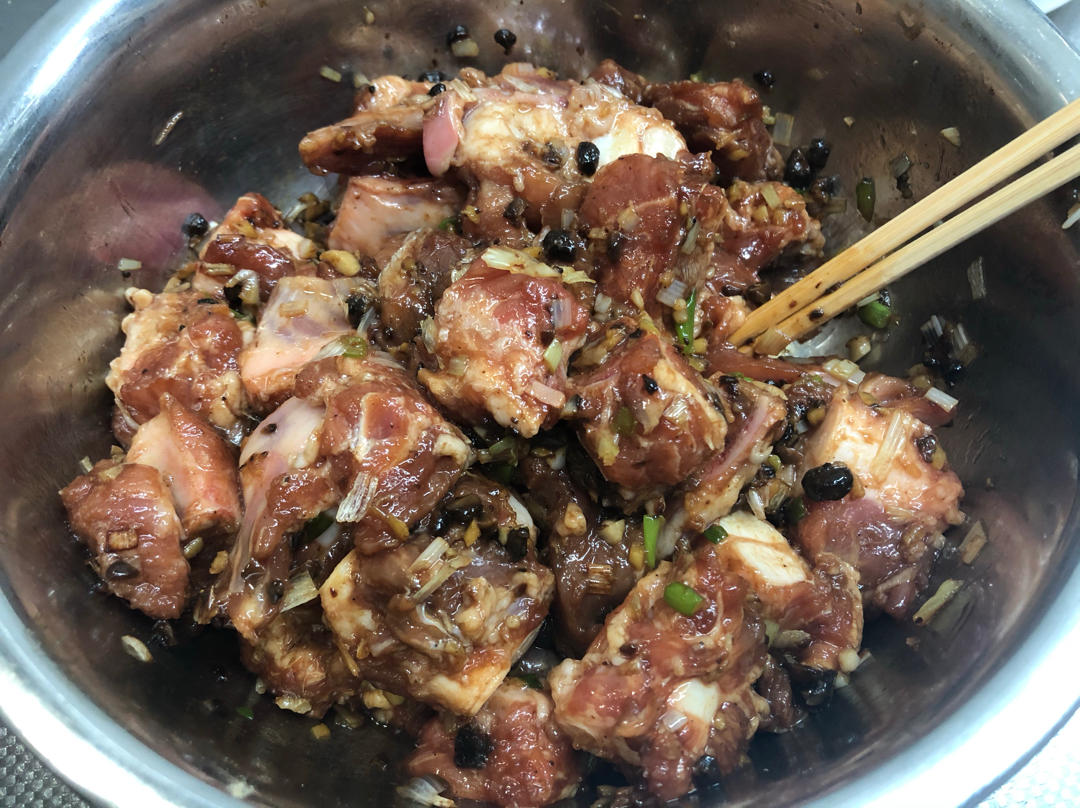 厨师长教你：“香菇豆豉蒸排骨”的家常做法，味道很赞
