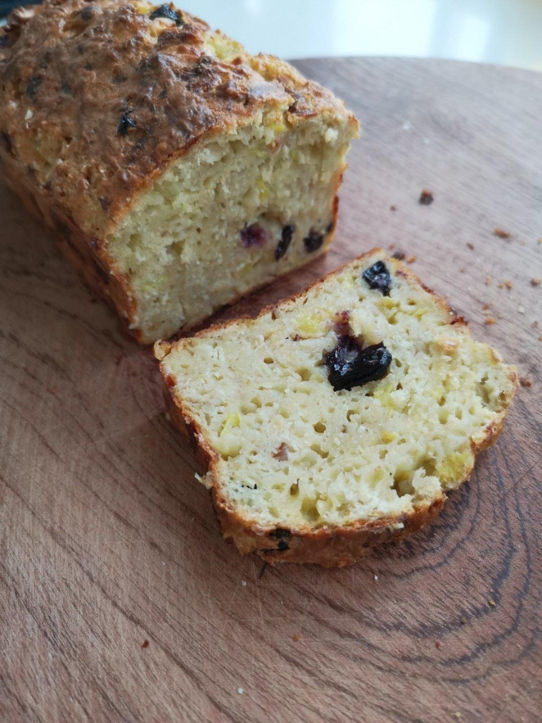 奶酪葡萄干快手面包丨健康·烘焙