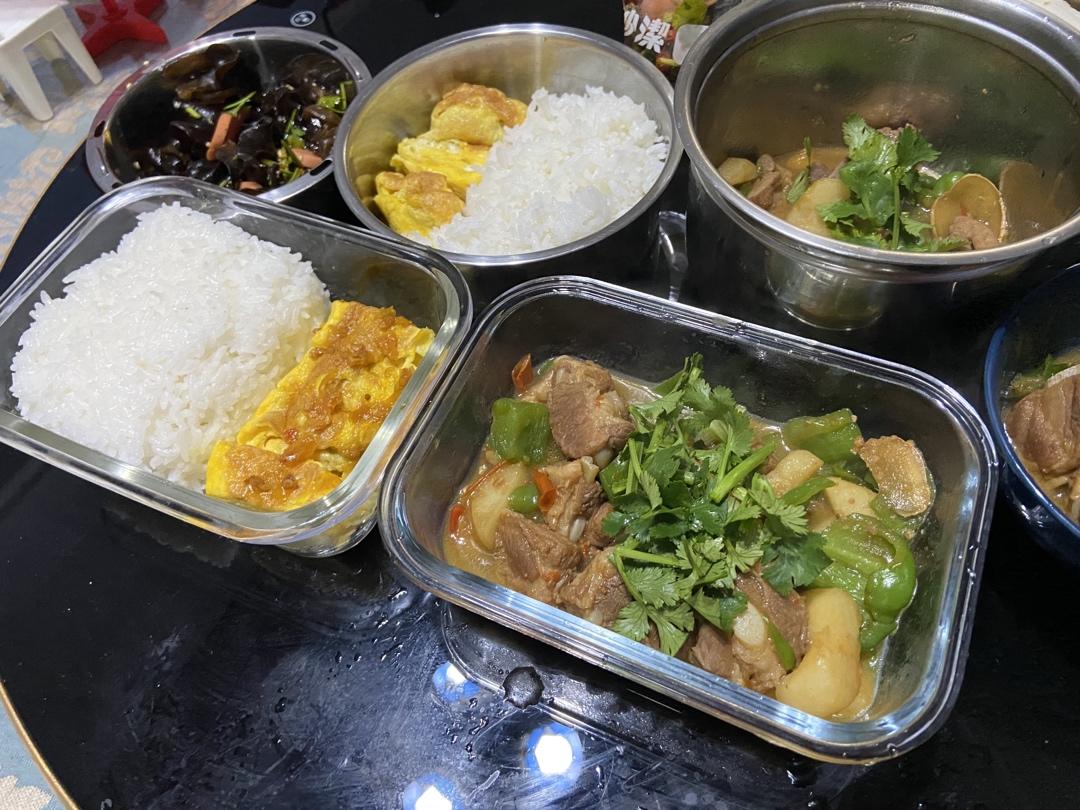 大腿的盒饭便当