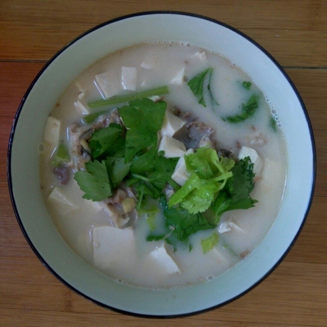 豆腐鱼头汤