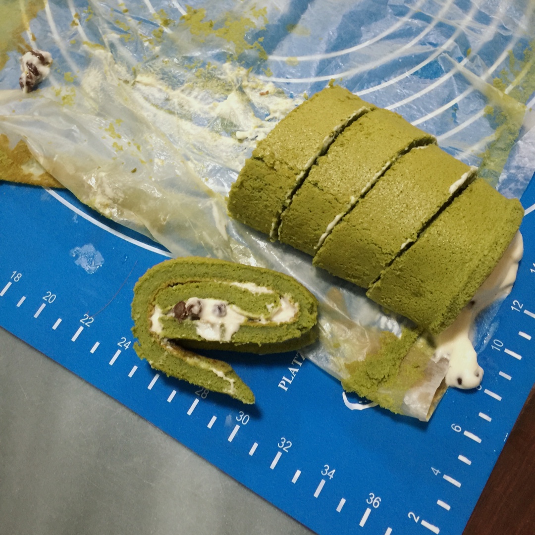 抹茶戚风蛋糕卷