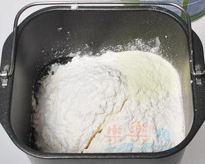 手把手教你做美味甜面包--韩国ange儿童面包机的做法 步骤7