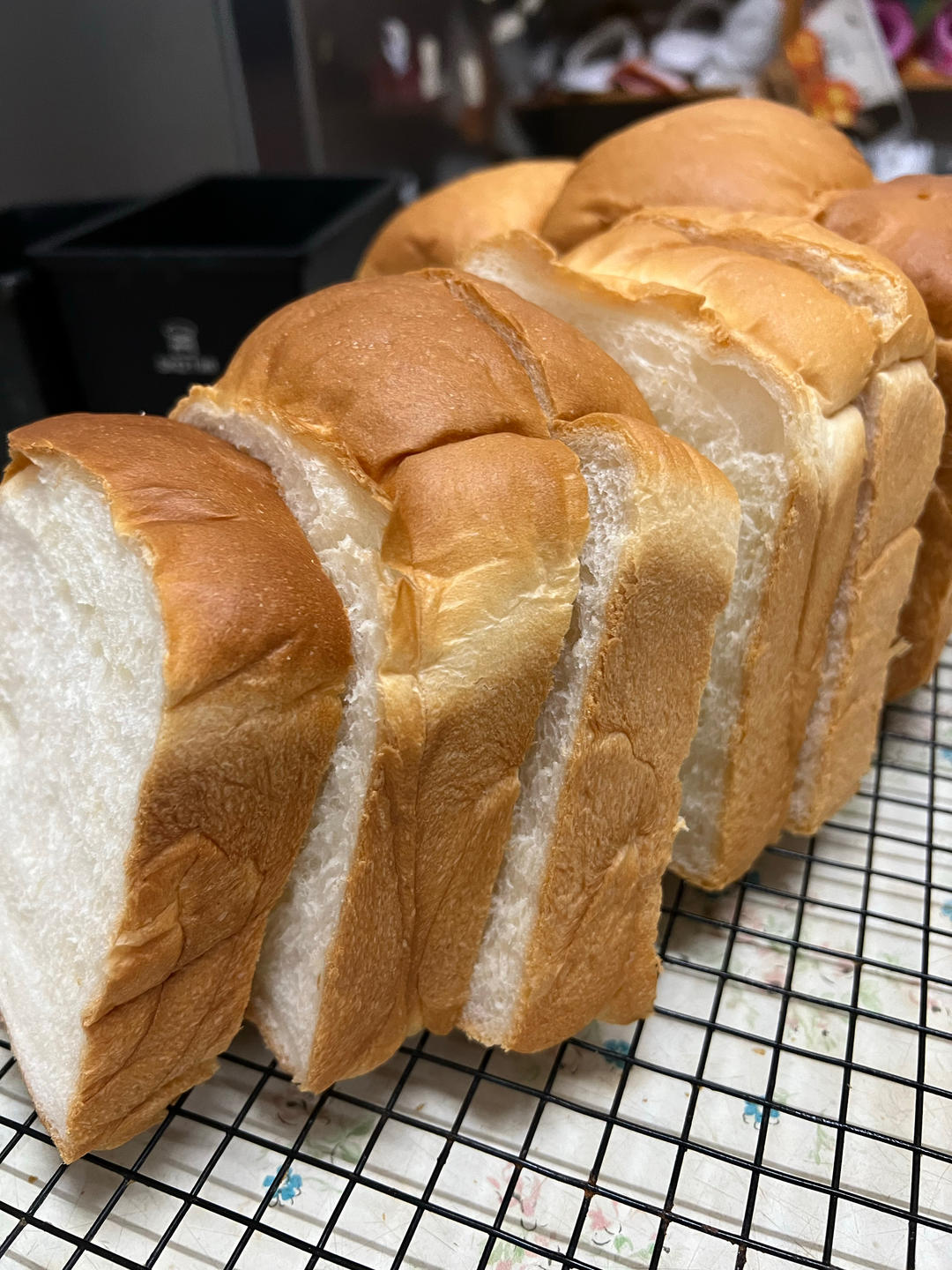 超柔牛奶棉花吐司（最详细的吐司食谱）