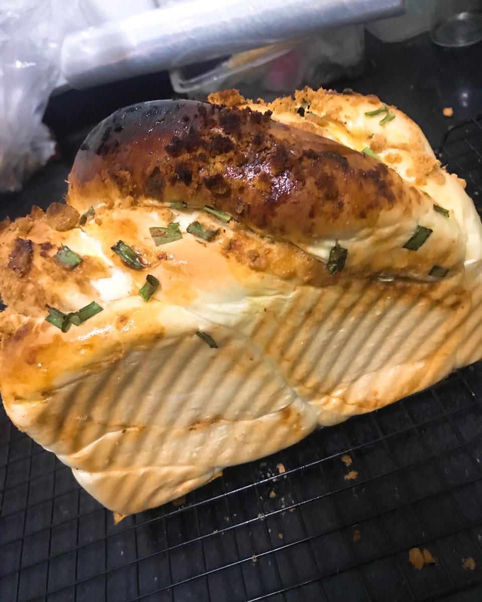 香葱肉松手撕吐司