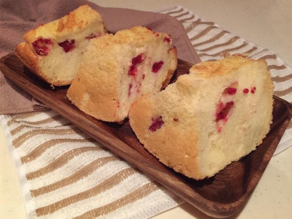 覆盆子戚风蛋糕的做法