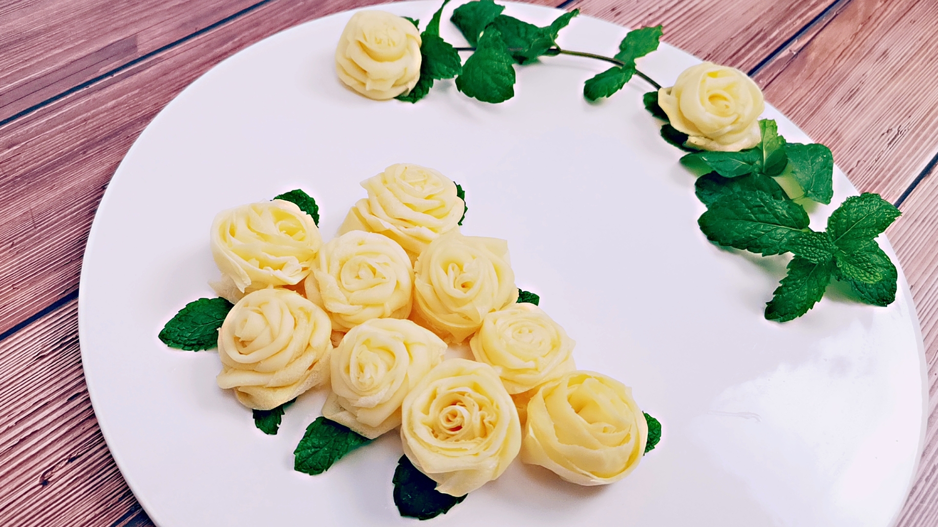 🌹千层皮玫瑰花造型🌹美食菜肴拼盘装饰🌹创意花式摆盘的做法 步骤11