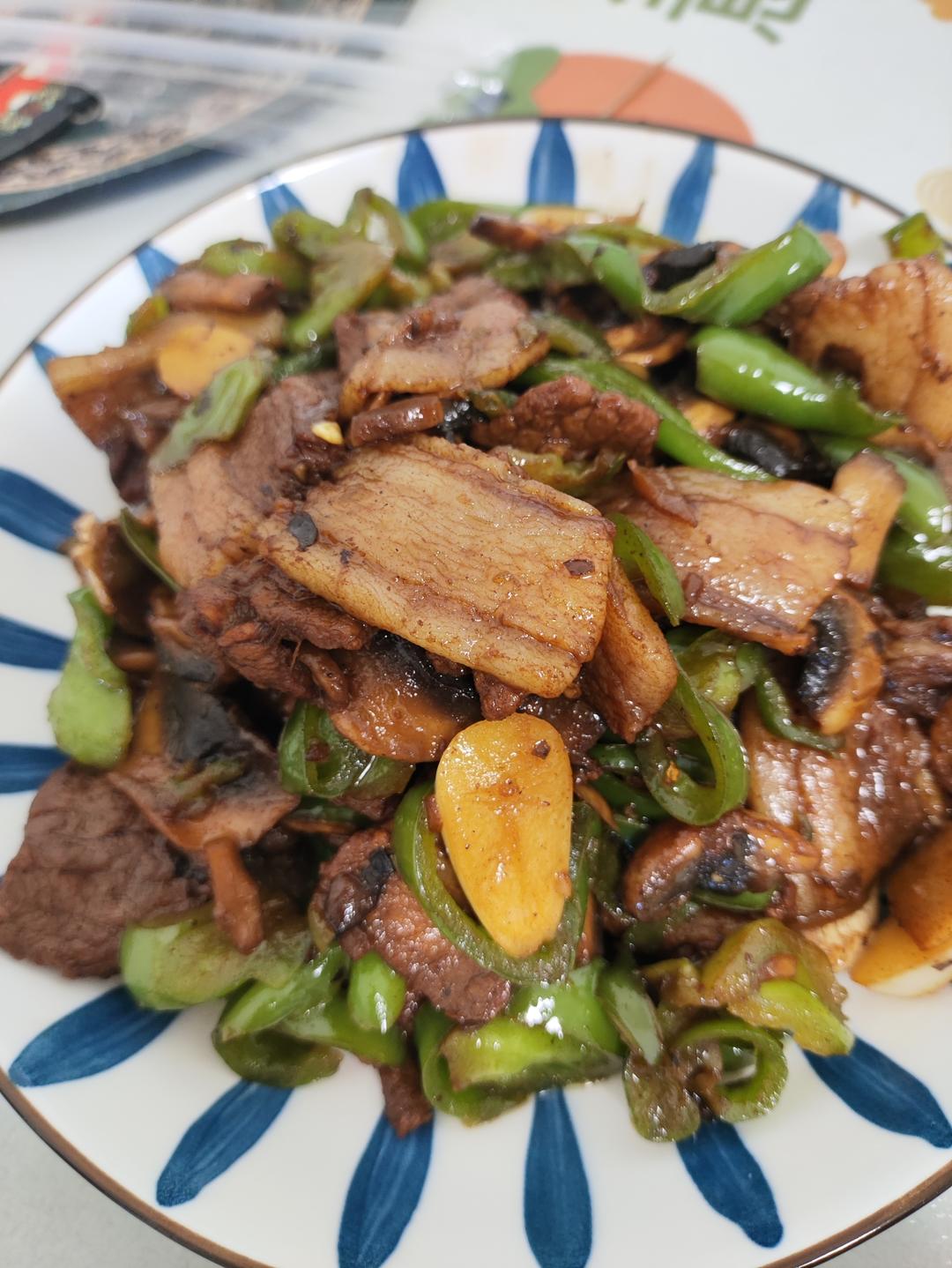 圆菇炒肉—普通而美味的