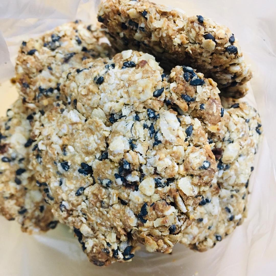 素食:有机燕麦芝麻大饼干