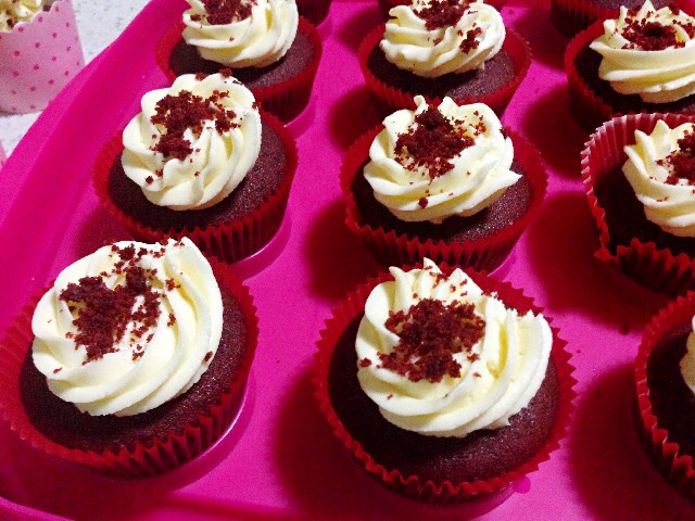 传统红丝绒杯子蛋糕（极软无泡打粉）Red velvet cupcake