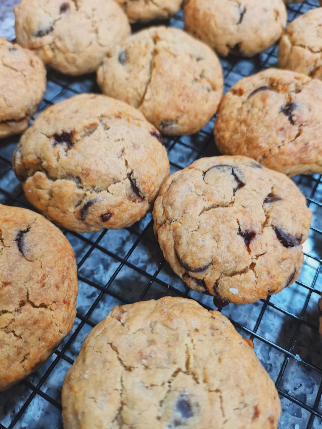 坊间传说纽约最好吃的巧克力曲奇饼Chocolate Chip Cookies at Levain Bakery