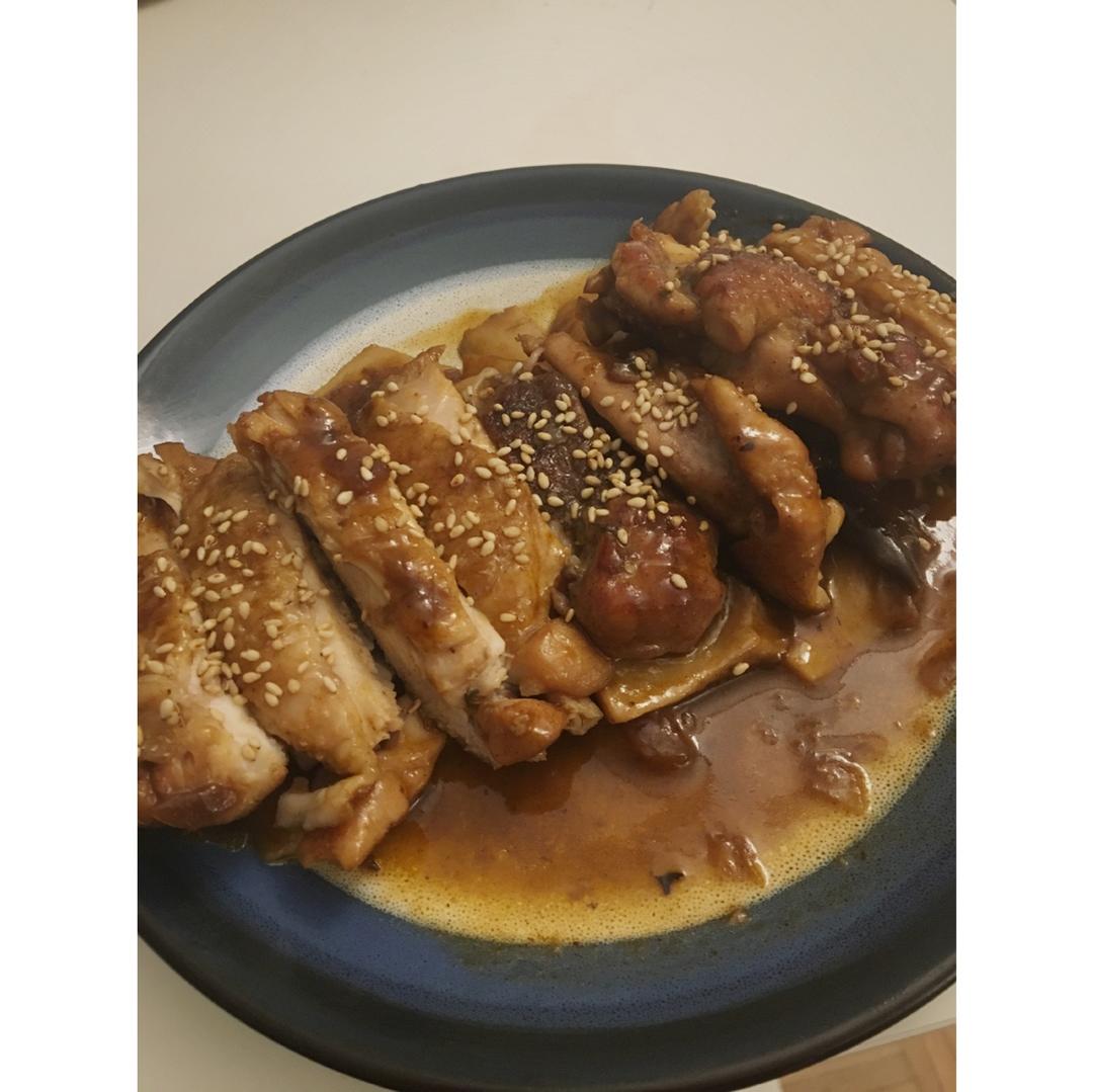 蚝油鲍菇鸡腿排