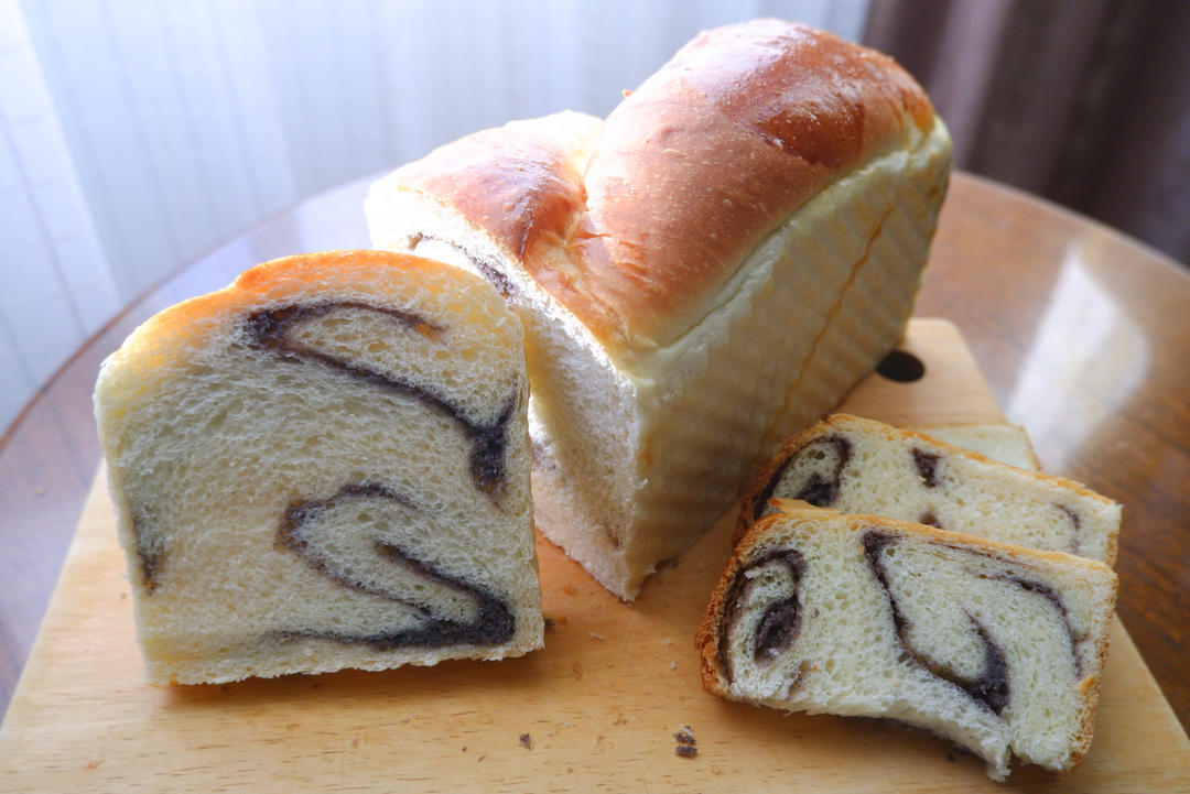 黑芝麻奶酥吐司【一次发酵】