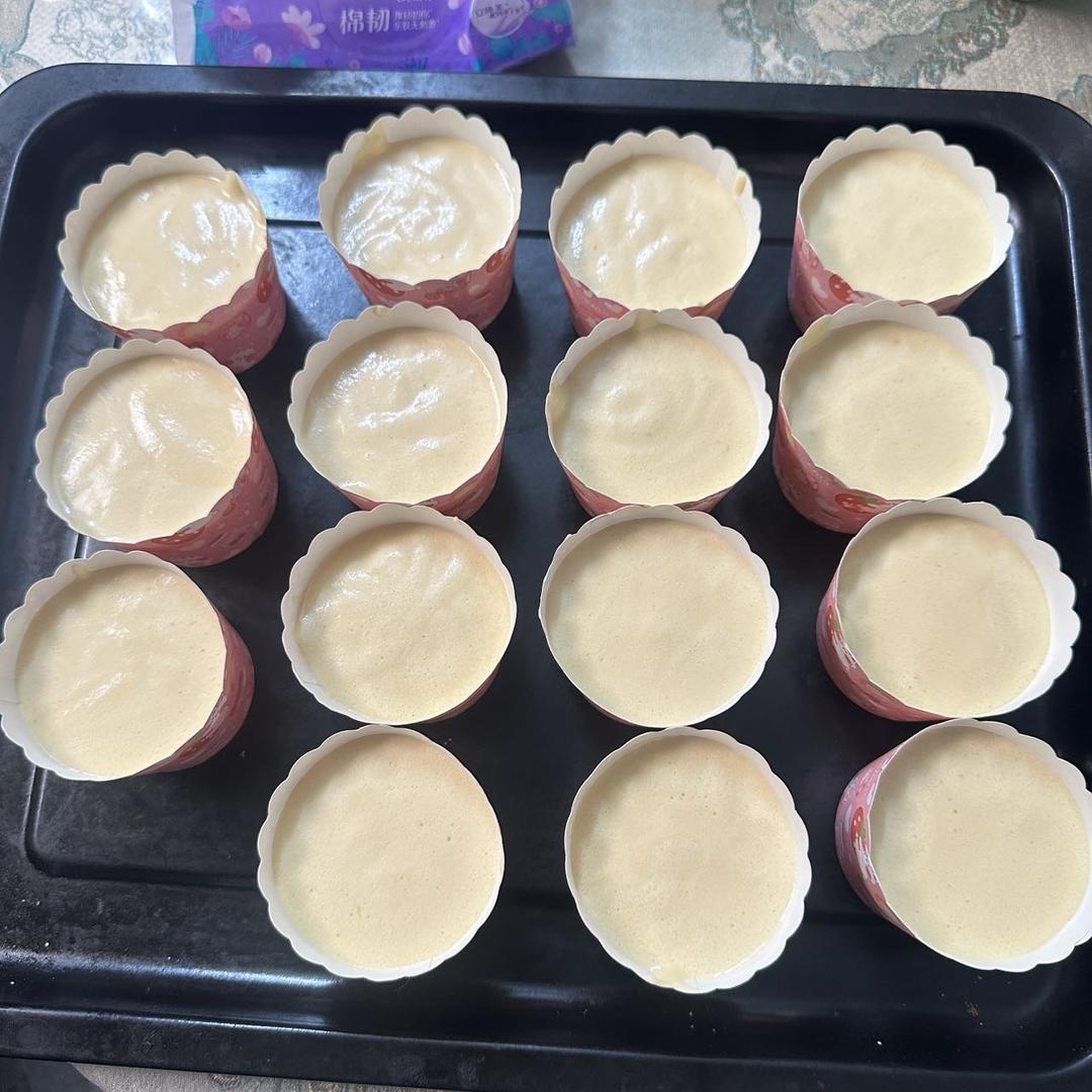 纸杯蛋糕 8寸戚风蛋糕的量