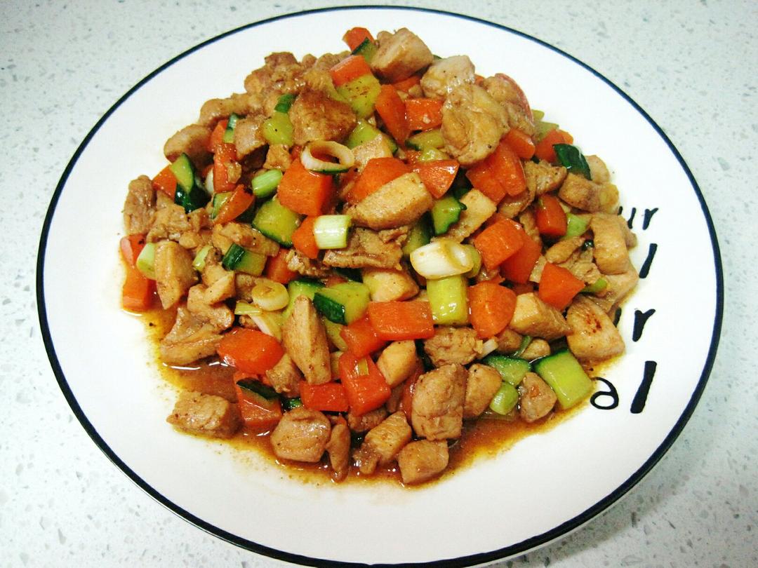 胡萝卜黄瓜鸡胸肉