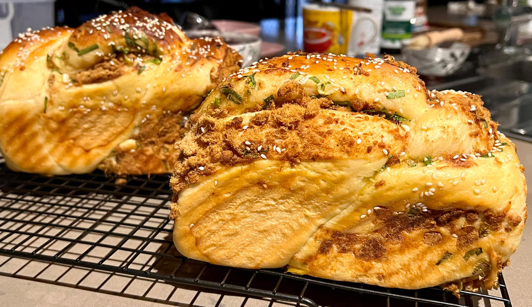 香葱肉松手撕吐司